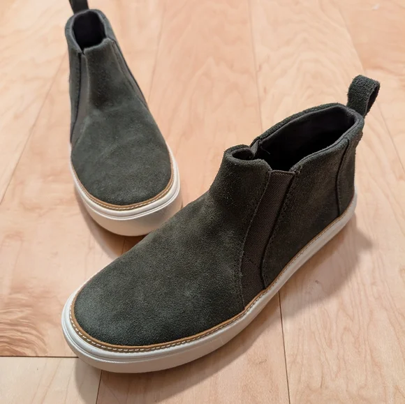 Like New Toms Bryce Women Olive Green Suede Slip-On High Top Sneakers/Booties 6 - Picture 2 of 7